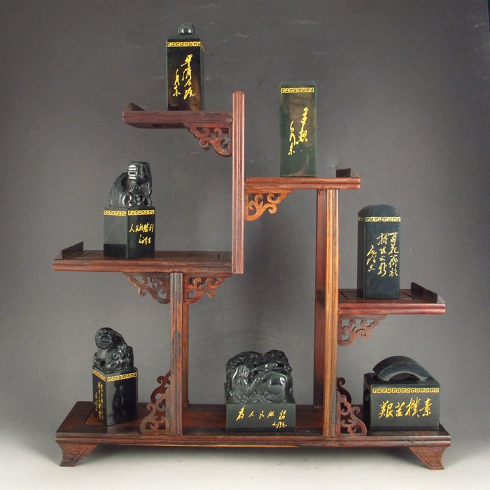 A Set 7 Chinses Hetian Jade Mao Zedong Commemorate Seal: A Set 7 Chinses Natural Green Hetian Jade Mao Zedong Commemorate Seal Dimension:60*60*60(mm) 2.36*2.36*2.36(in) Weight 1.13 lbs/512 g Tips about Chinese Hetian Nephrite Jade Hetian jade is a nephrite 