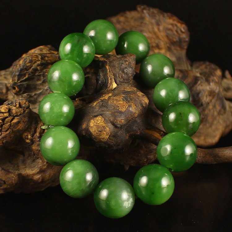 Chinese Natural Green Hetian Jade Beads Bracelet (1 of 6)