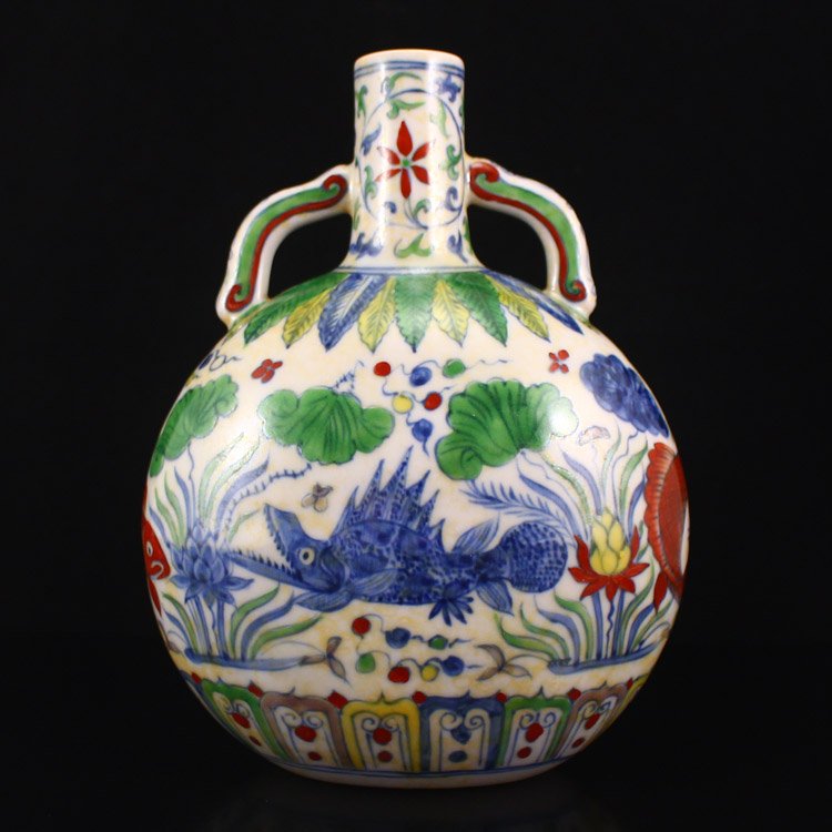 Superb Hand-painted Chinese Wu Color Porcelain Vase (1 of 6)