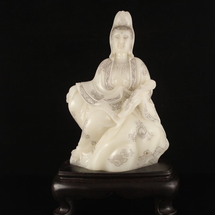 Superb Chinese Shoushan Stone Statue - Ruyi Kwan-yin (1 of 6)