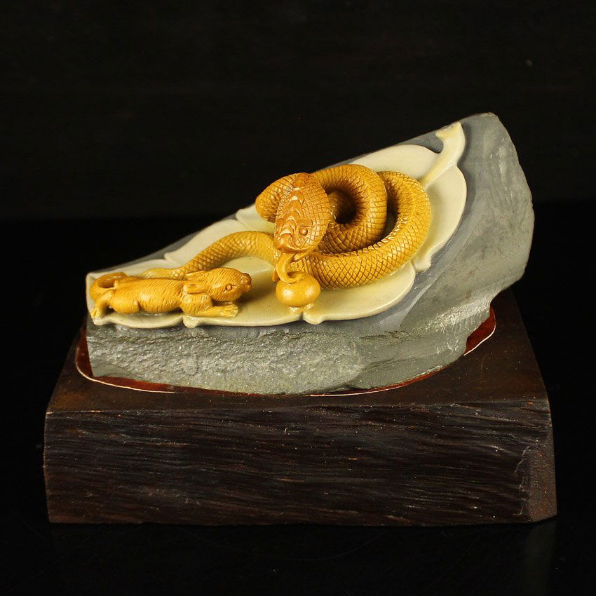 Chinese Natural Shoushan Stone Statue - Snake & Hare (1 of 8)