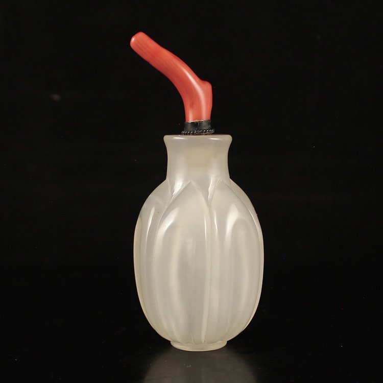 Beautiful Chinese Natural Agate Snuff Bottle -Coral Lid (1 of 6)