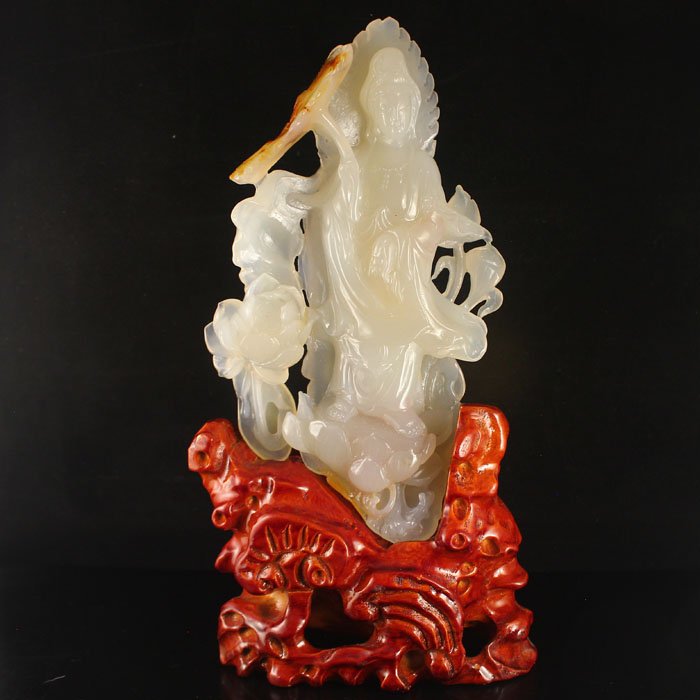Superb Chinese Natural Agate Statue - Lotus Kwan-yin (1 of 6)
