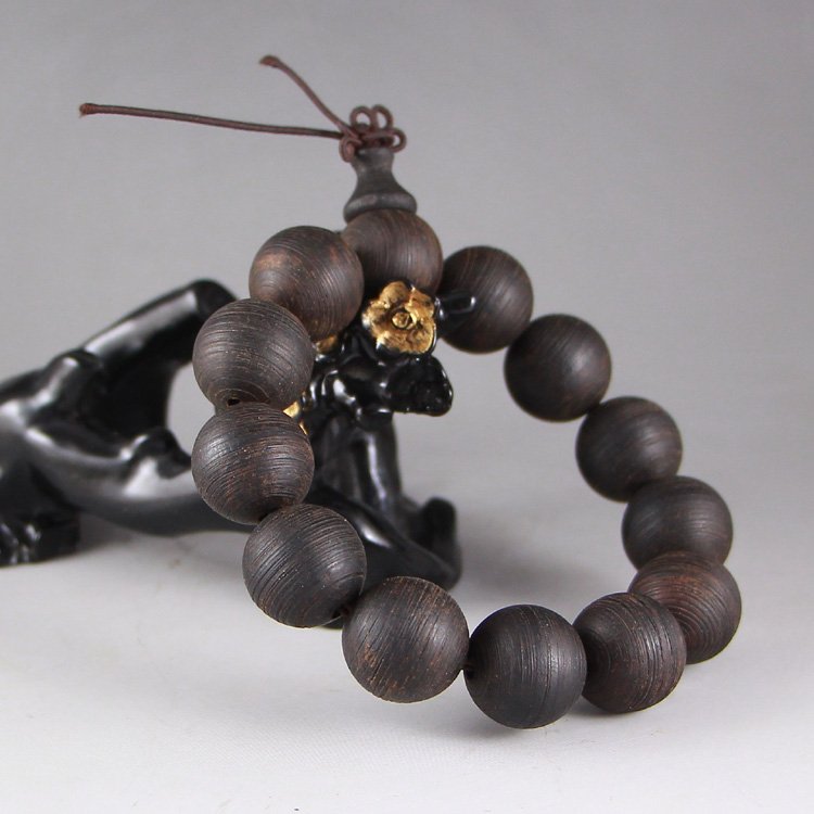 Chinese Chenxiang Wood Beads Bracelet (1 of 5)