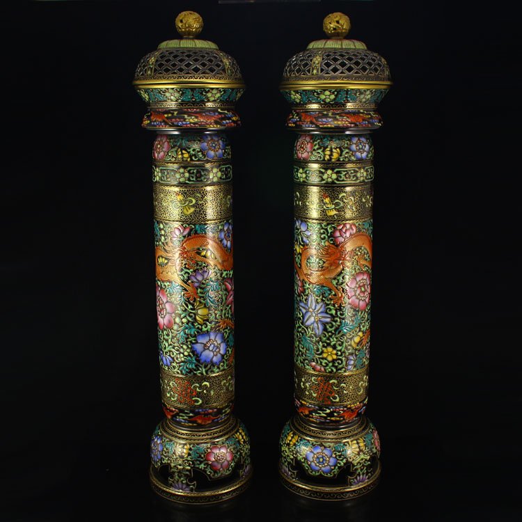 China Gold-plated Famille Rose Porcelain Incense Burner (1 of 10)