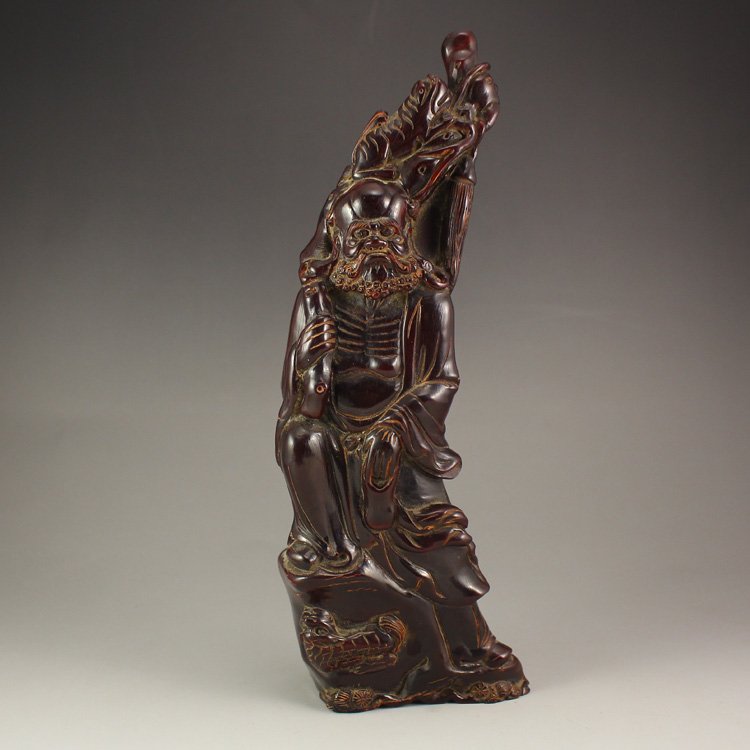 Vintage Chinese Ox Horn Dharma Statue: Vintage Chinese Ox Horn Dharma Statue Dimension: 245*90*45(mm) 9.65*3.54*1.77(in) Weight 0.72 lbs/327 g Tips about horn sculpture Horn sculpture has a long history. The horn sculpture is usually made 