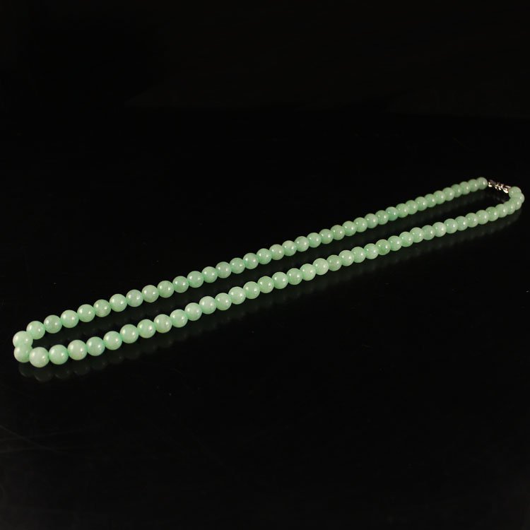 Natural Jadeite Beads Necklace & Certificate (1 of 8)