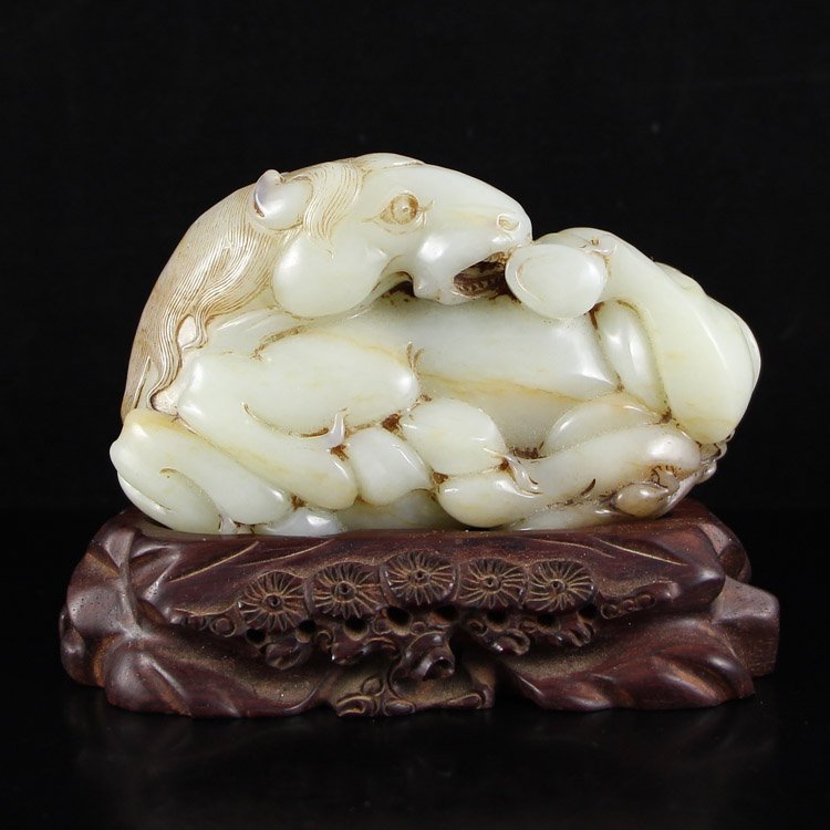 Chinese Qing Dynasty Hetian Jade Horse Statue (1 of 6)