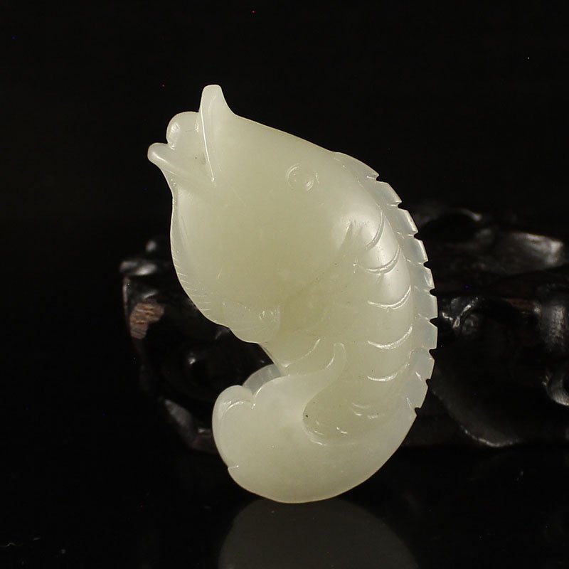Chinese Hetian Jade Pendant - Fish: Chinese Hetian Jade Pendant - Fish Dimension:62*35*18(mm) 2.44*1.38*0.71(in) Weight 0.11 lbs/51 g Tips about Chinese Hetian Nephrite Jade Hetian jade is a nephrite jade and is regarded as the only tru
