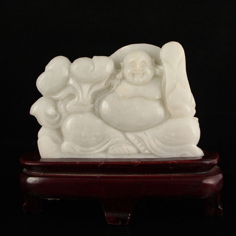 Natural Jadeite Laughing Buddha Statue: Natural Jadeite Laughing Buddha Statue Dimension: 130*95*15(mm) 5.12*3.74*0.59(in) Weight 1.22 lbs/555 gTips about Jadeite Jade Jadeite generally occurs in metamorphic rocks with a higher-pressure ori