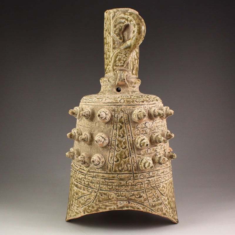 Chinese Han Dy Green Glaze Porcelain Music Tools -Chime: Chinese Han Dynasty Green Glaze Porcelain Music Tools - Chime Dimension: 250*135*120(mm) 9.84*5.31*4.72(in) Weight 2.33 lbs/1056 g Tips about Chinese Porcelain Chinese ceramic ware is an art craft tha