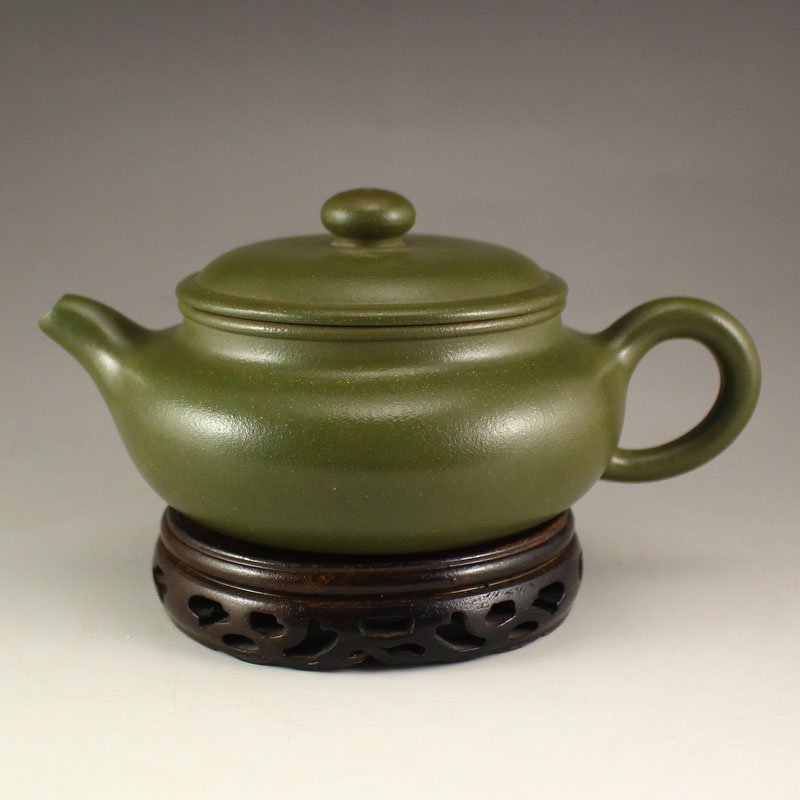 Chinese Yixing Zisha / Purple Clay Teapot (1 of 7)