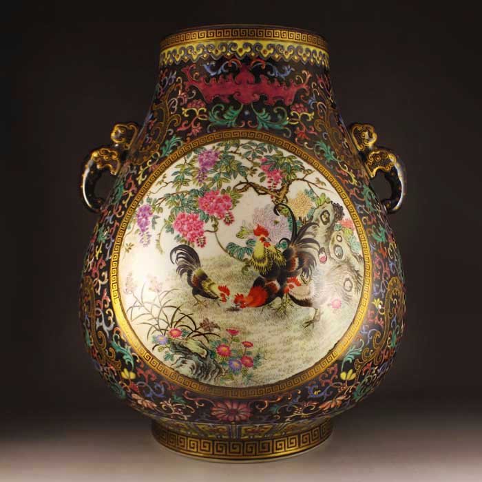 Chinese Gilt Gold Famille Rose Porcelain Big Vase (1 of 10)
