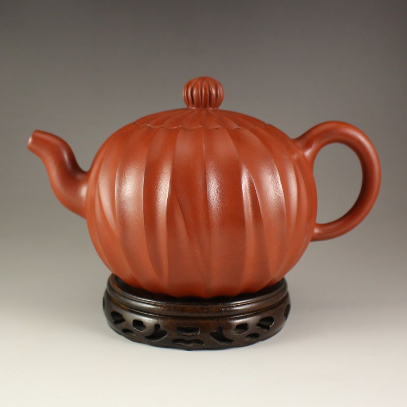 Chinese Yixing Zisha / Purple Clay Teapot (1 of 7)