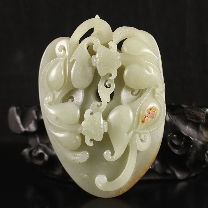 Chinese Hetian Jade Chi Dragon Pendant (1 of 6)