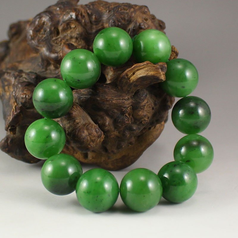 Chinese Green Hetian Jade Beads Bracelet (1 of 7)