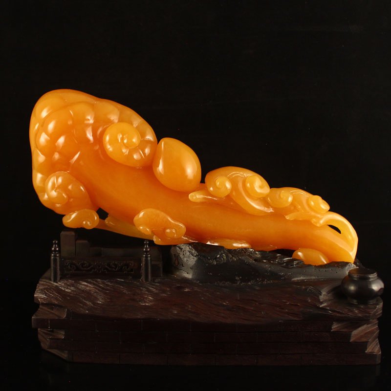 Superb Indonesia Jin Tian Huang Ruyi Statue: 印度尼西亞 田黃石如意擺件 Superb Indonesia Jin Tian Huang Ruyi Statue W Certificate Dimension: 220x85x40(mm) 8.66x3.35x1.57 (inc
