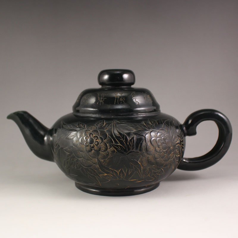 Chinese Qing Dynasty Deep Green Hetian Jade Teapot (1 of 8)