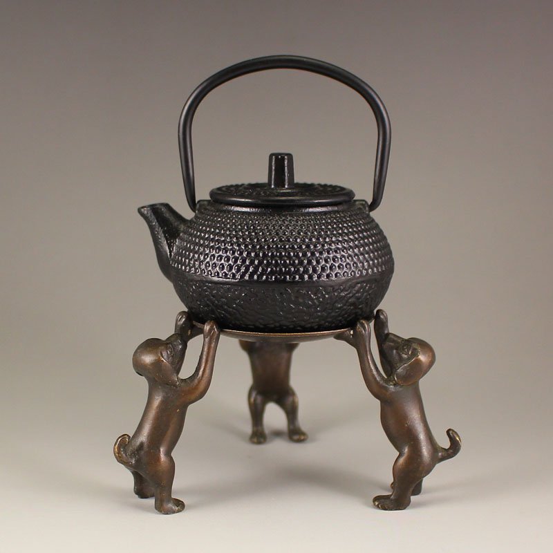 Japanese Black Iron Teapot & Bronze Fortune Dogs Base (1 of 8)