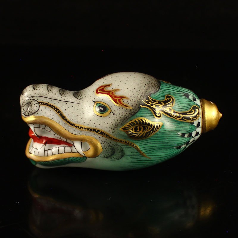 Chinese Enamels Porcelain Dragon Head Snuff Bottle (1 of 7)