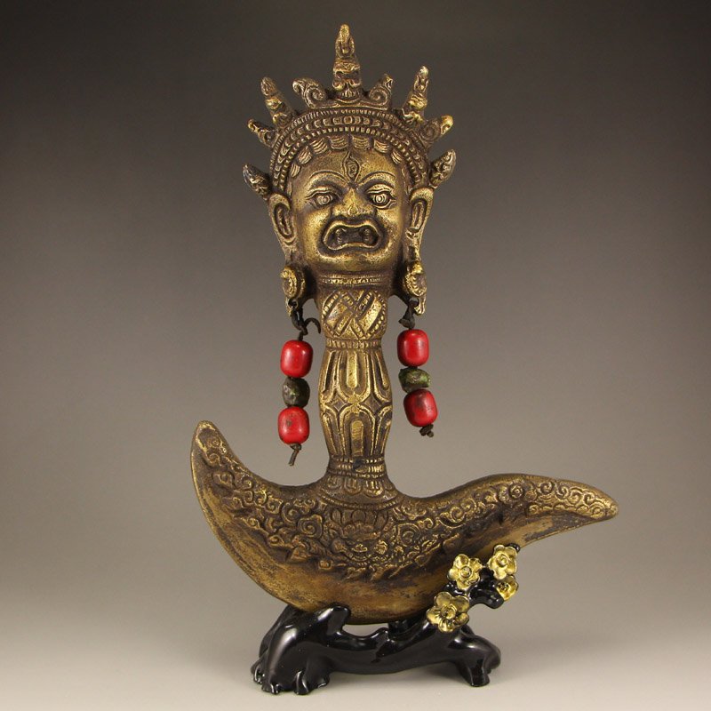 Chinese Tibet Buddhist Ritual Bronze Knife w Wooden Box: 中國藏佛 青銅法器 佛母钺刀 檀木盒子 Chinese Tibet Buddhist Ritual Bronze Knife w Wooden Box Dimension: 2