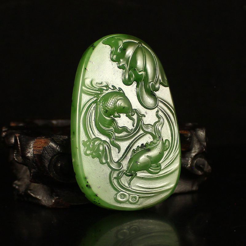 Chinese Green Hetian Jade Pendant - Fish & Lotus (1 of 7)