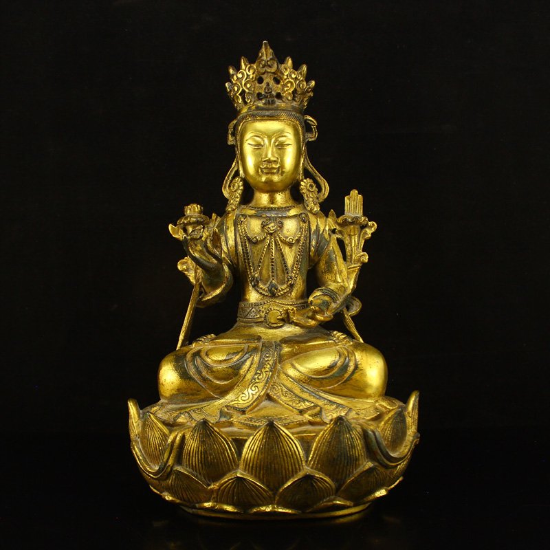 Chinese Ming Dy Tibet Gilt Gold Bronze Kwan-yin Statue: 中國明代 西藏 鎏金青銅 蓮花觀音像 Chinese Ming Dynasty Tibet Gilt Gold Bronze Kwan-yin Statue Dimension: 260 x