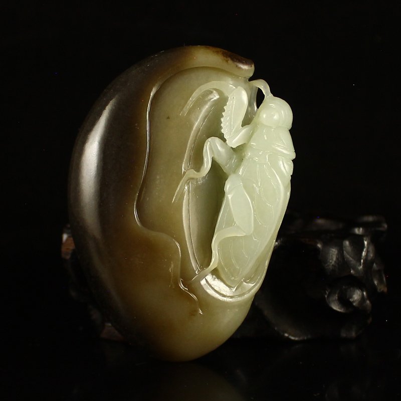 Chinese Hetian Jade Cicada Pendant (1 of 5)