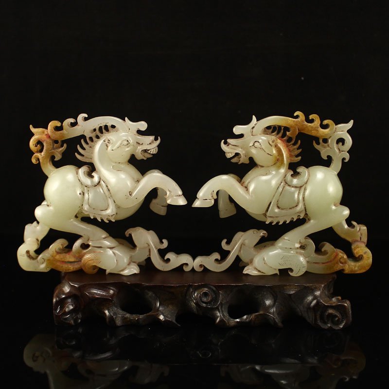 Hetian Jade Statue - Horse Stepping On Flying Swallow (1 of 10)