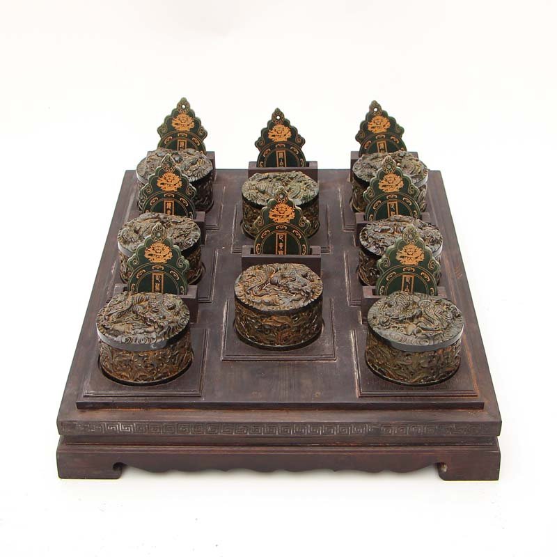 Chinese Qing Dynasty Green Hetian Jade Ba Qi Seals (1 of 10)