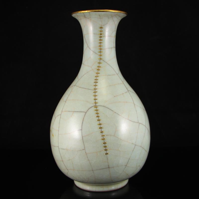 Chinese Gilt Edges Long Quan Kiln Porcelain Vase (1 of 9)