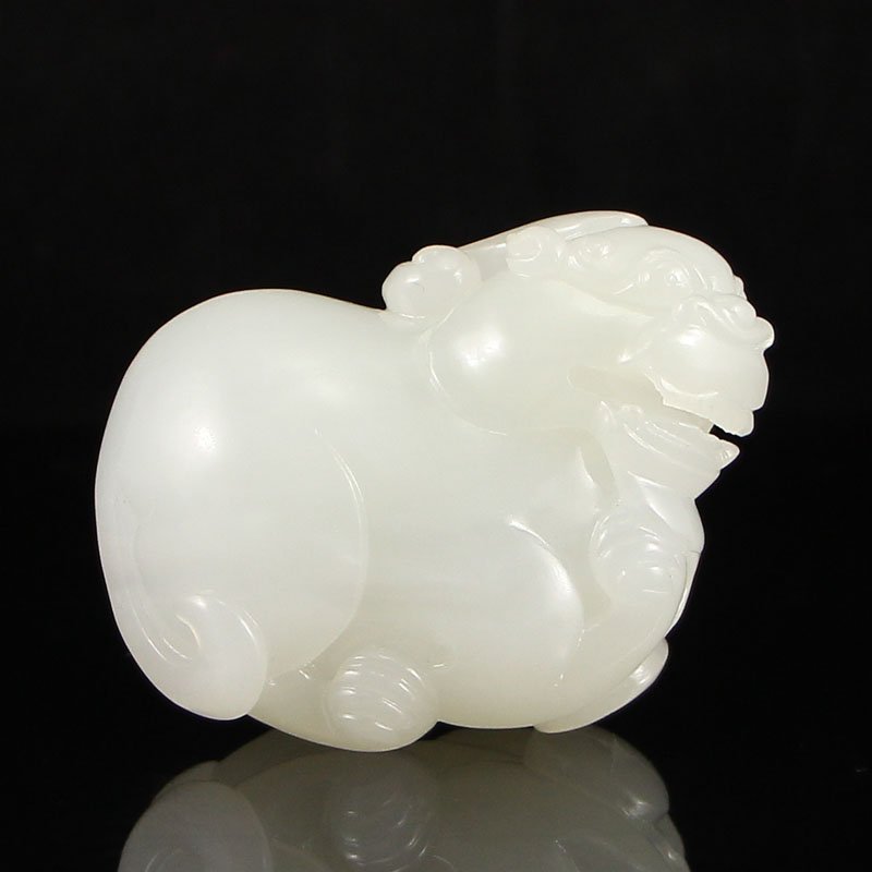 Superb Chinese White Hetian Jade Fortune Pixiu Statue (1 of 10)