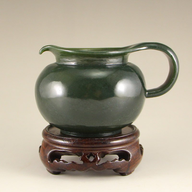 Chinese Qing Dynasty Green Hetian Jade Teapot (1 of 7)