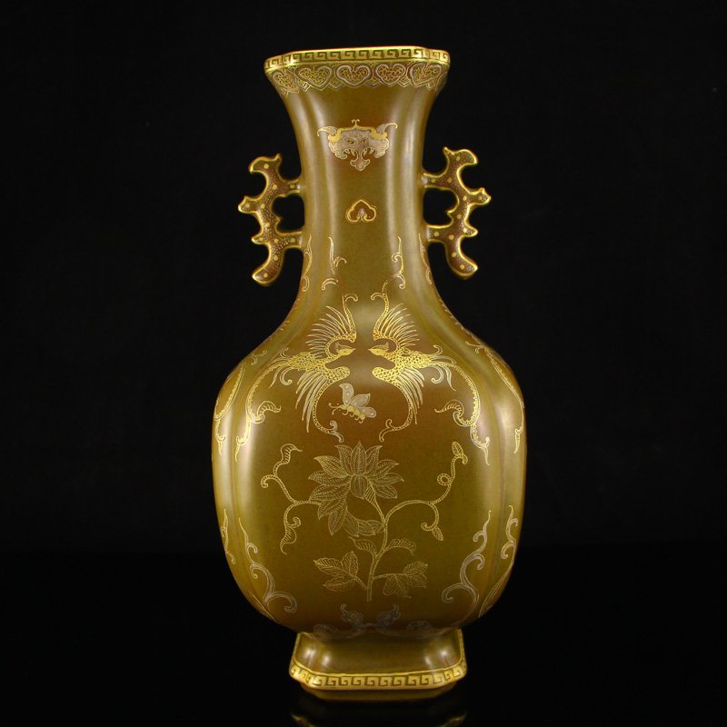 Chinese Gilt Gold Tea Dust Glaze Porcelain Vase (1 of 10)