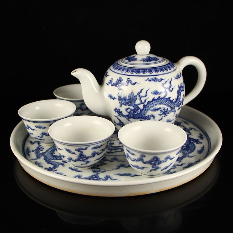 Chinese Blue And White Porcelain Teapot ,Cups & Plate (1 of 8)