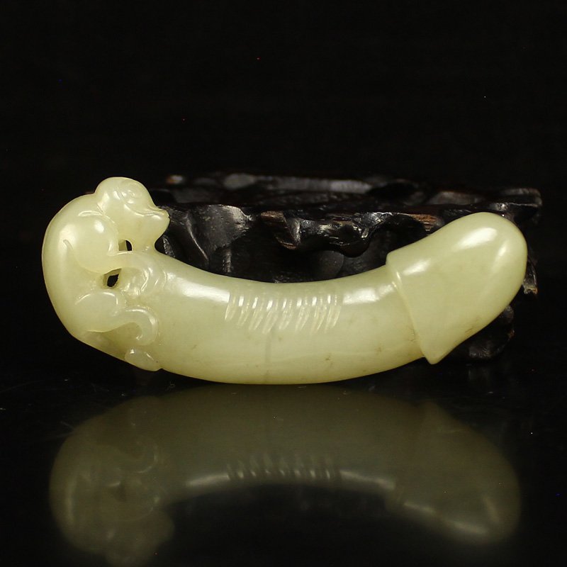 Chinese Hetian Jade Monkey Statue (1 of 6)