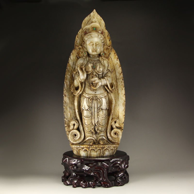 Chinese Hetian Jade Inlay Gem Kwan-yin Statue: 中國漢代 和田玉老玉觀音雕像 Chinese Han Dynasty Hetian Jade Inlay Gem Kwan-yin Statue Dimension: 420x168x60(mm) 16.54x7.40