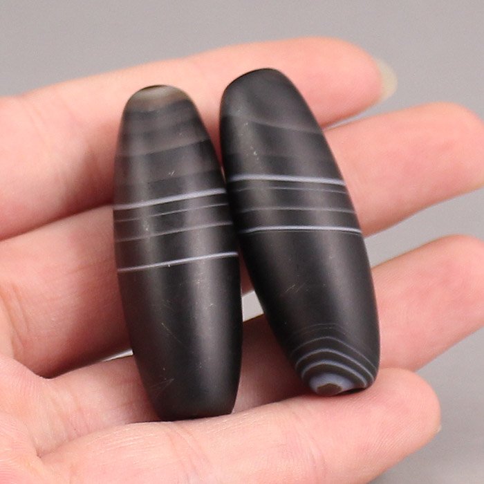 A Pair Chinese Tibet DZI Agate Pendant (1 of 7)