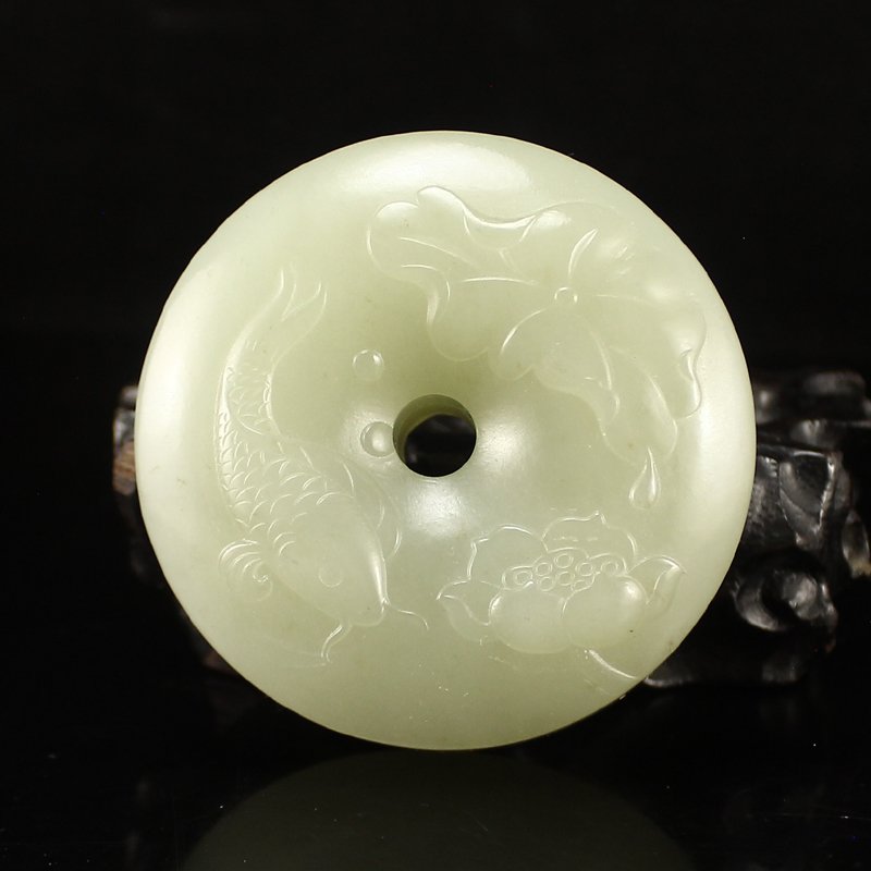 Chinese Hetian Jade Pendant - Fish & Lotus Flower (1 of 7)