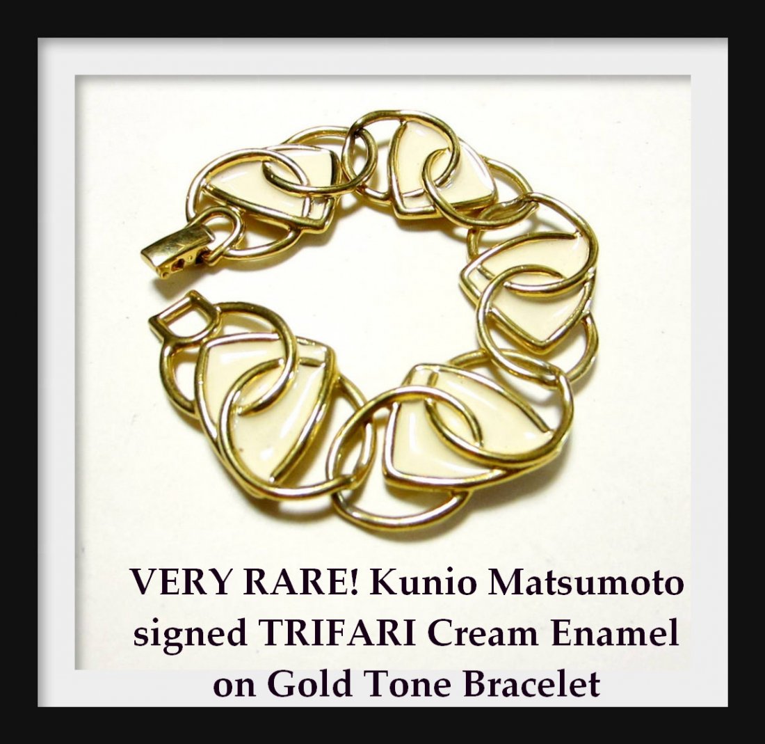 Very RARE MATSUMOTO Signed TRIFARI Enamel Bracelet: Very RARE MATSUMOTO Signed TRIFARI Enamel Bracelet