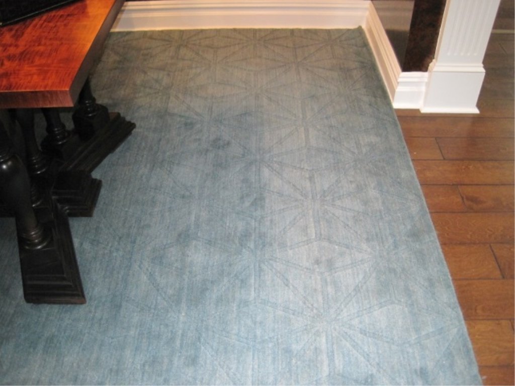 Momeni Hand-Loomed Rug: Gramercy pattern. Teal. 9.6' x 13.6'.