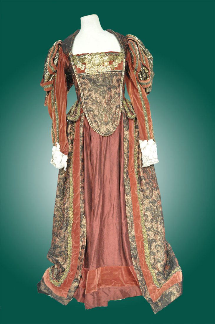 Renaissance Era Prop Movie Costume