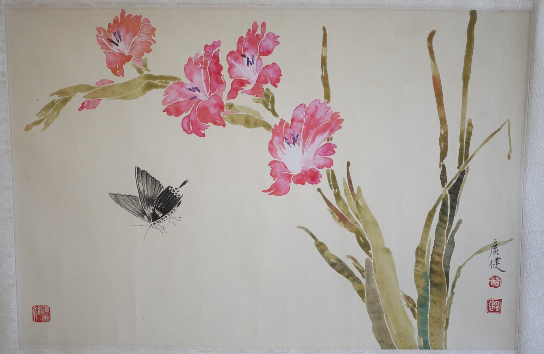 Wu Guang Jian Bugs & Flower Painting: 吴广建款《花虫画》。蝴蝶在花旁起舞，气韵浑然天成 ，