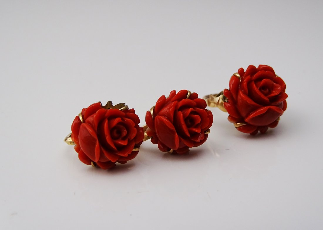 A Set of 18K Gold and Red Coral Ring and Ear Ring (1 of 1)