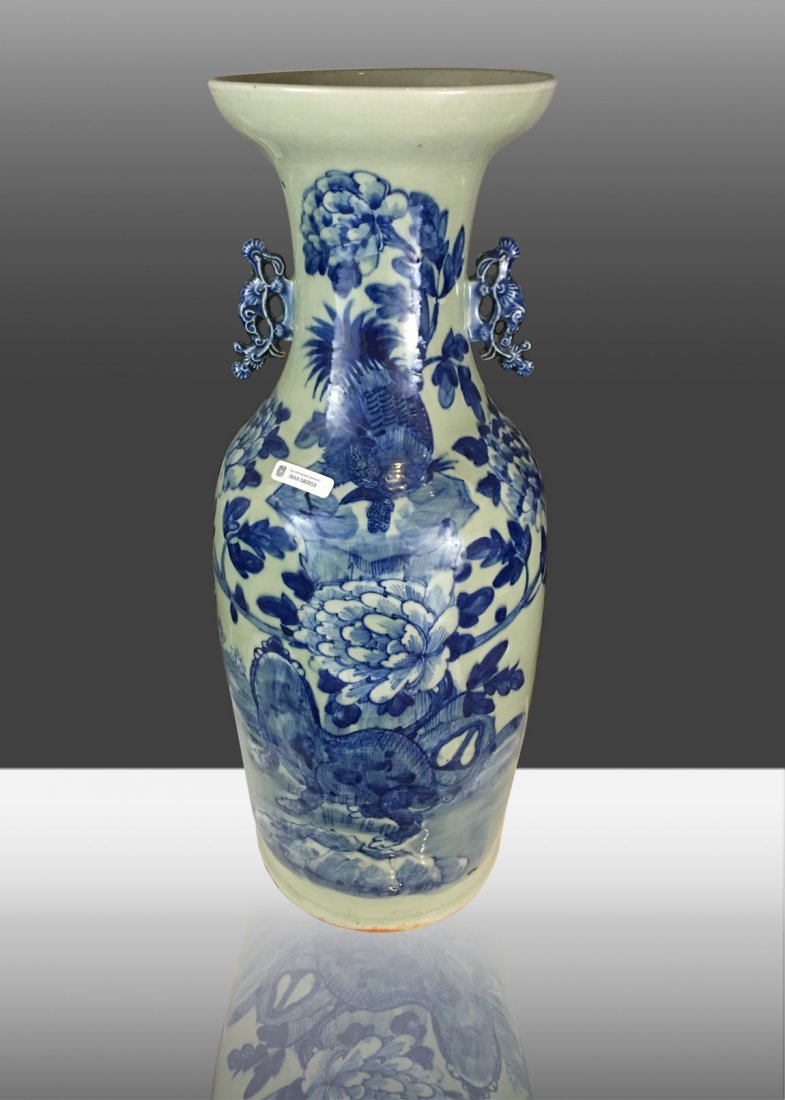 MIN GUO VASE (1 of 1)