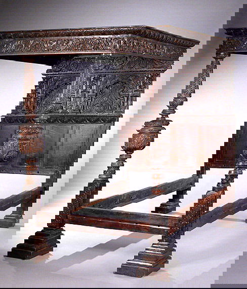 Elizabeth I Oak Four-Poster Bed: Elizabeth I Oak Four-Poster Bed Dated 1594 Having a rectangular headboard, the upper section carved with two panels flanked by columns with caryatids and a frieze with stylized dragons surmounted by