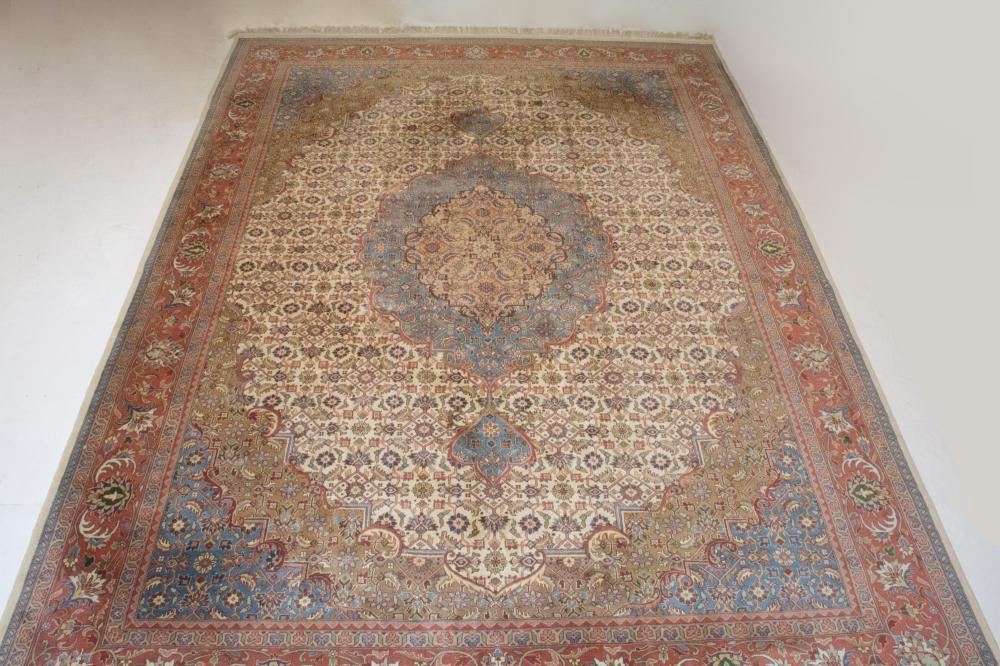 Indo-Tabriz Carpet (1 of 2)