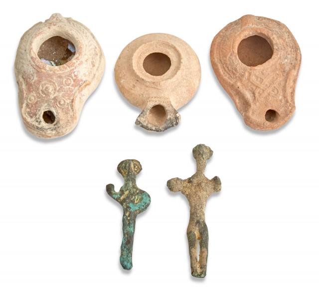 Two Syro-Hittite Bronze Age Bronze Figures (1 of 5)