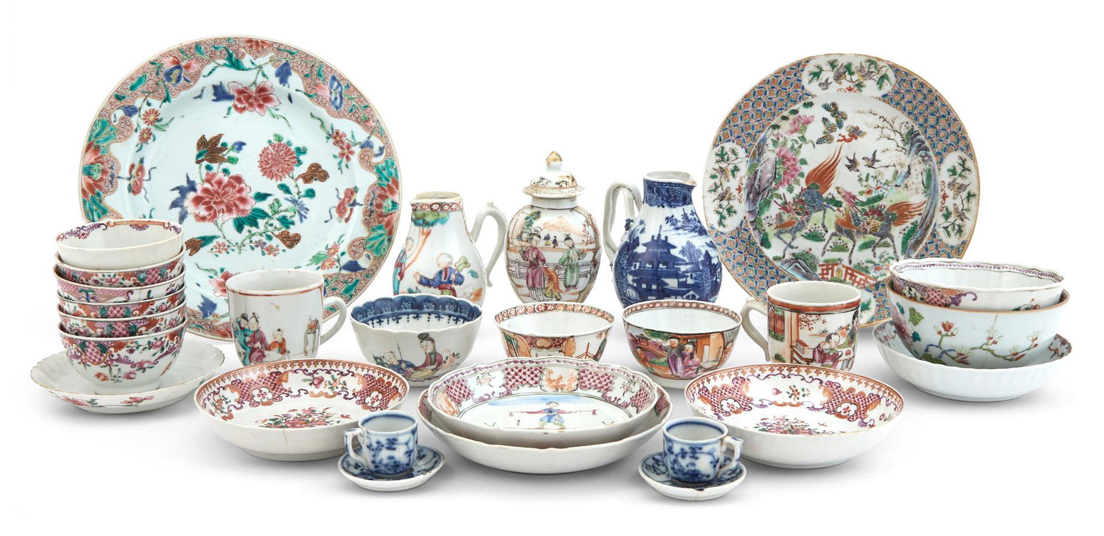 An assortment of Chinese Export Porcelain Tea Wares (1 of 5)