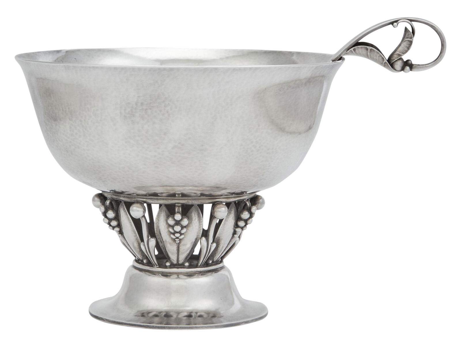 Georg Jensen Sterling Silver Center Bowl Design no. 197 A, post-1945 Of deep circular form, on an (1 of 5)